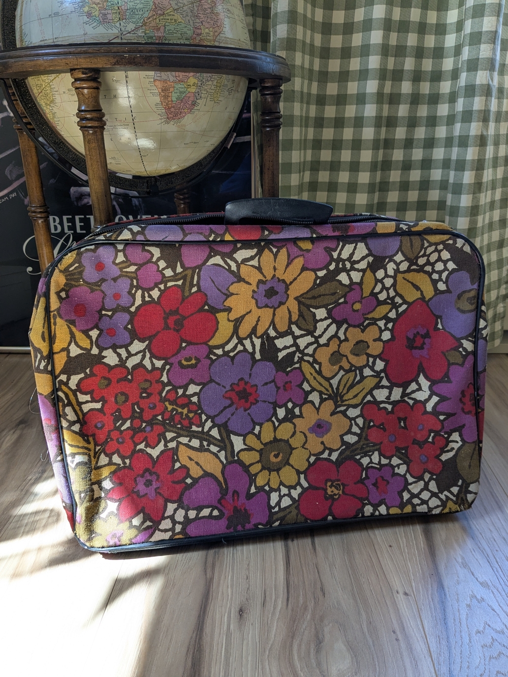 Vintage Japan Floral Patterned Carry Case 🦋